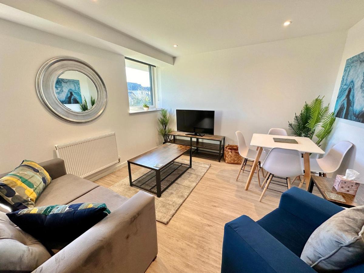 Serviced Apartments Nailsea Экстерьер фото