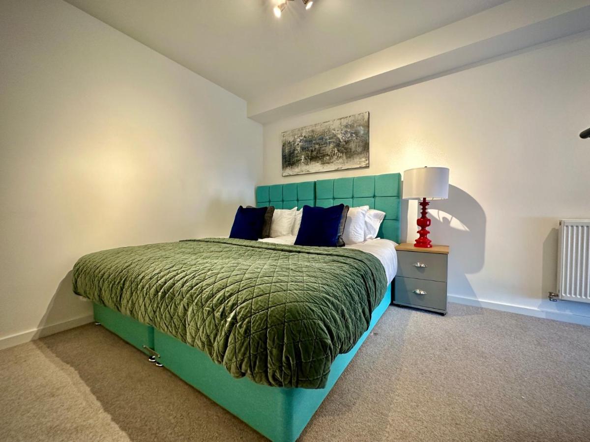 Serviced Apartments Nailsea Экстерьер фото