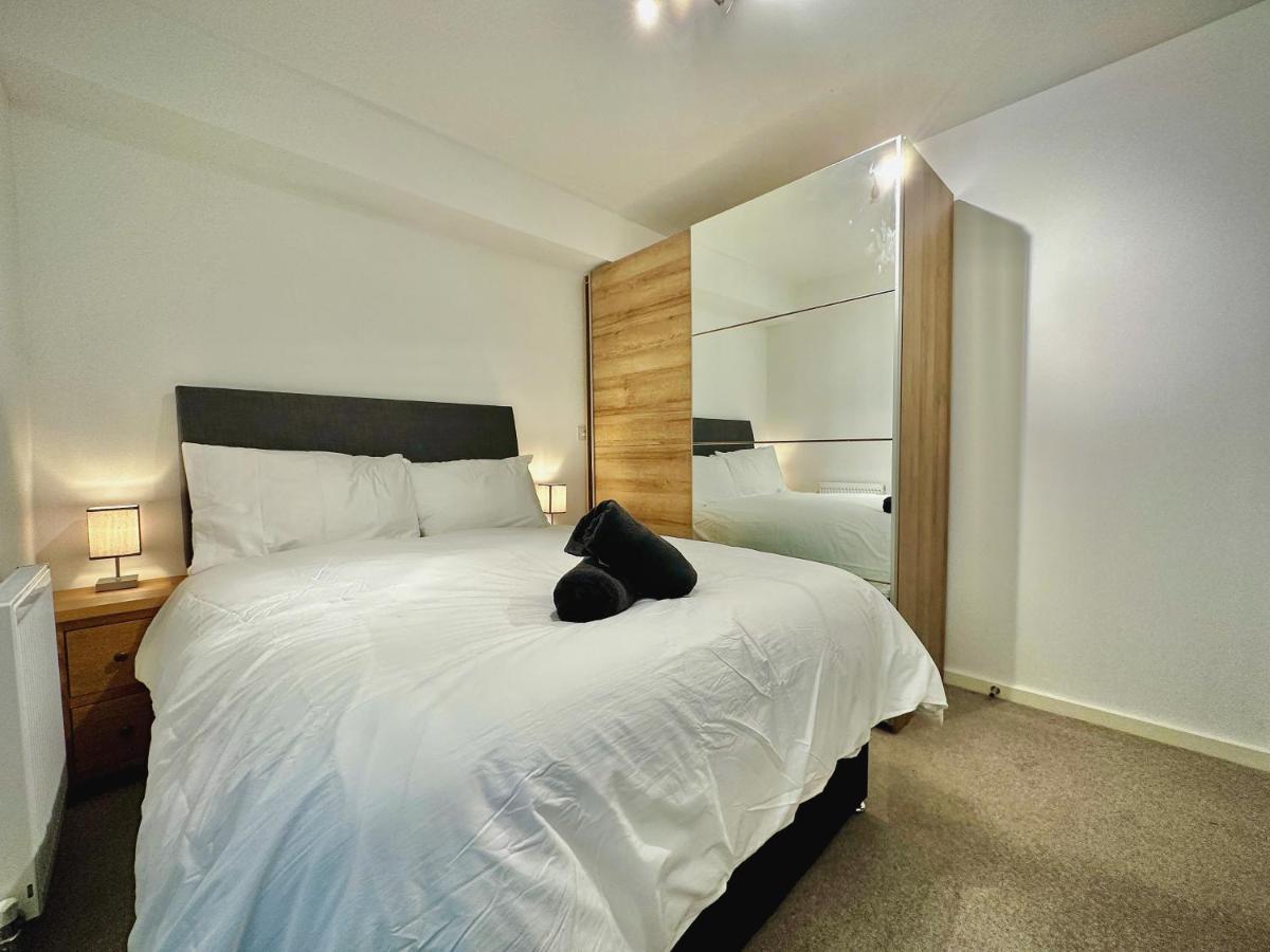 Serviced Apartments Nailsea Экстерьер фото